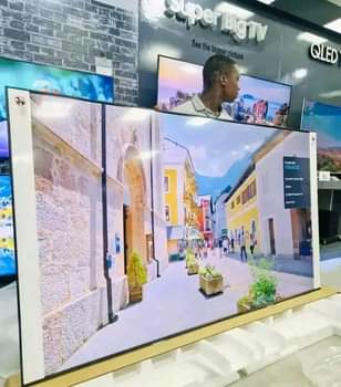 A picture of Flats6t s and ACCESSORIES at beyi laisi
