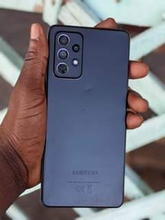 A picture of Samsung Galaxy A72