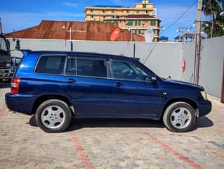 A picture of Toyota KLUGER