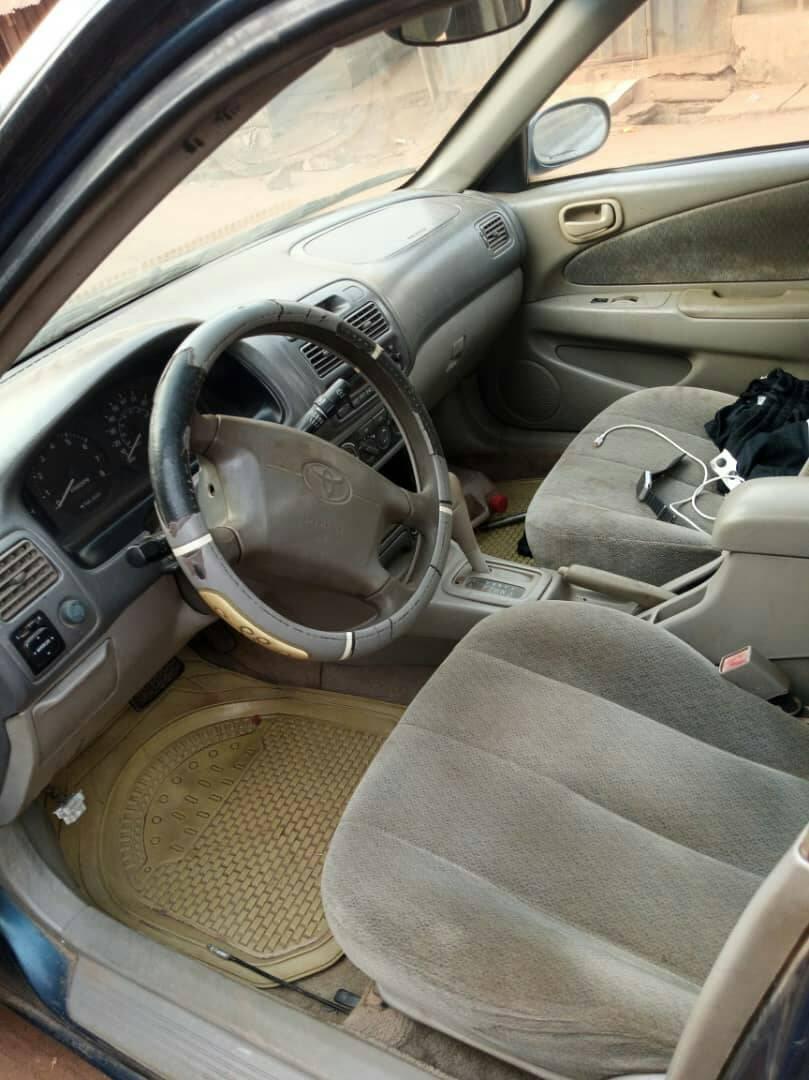 A picture of Toyota Corolla 2001 model