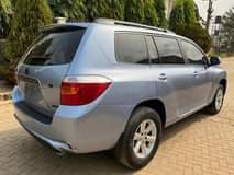 A picture of TOYOTA HIGHLANDER 2008 MODEL TOKS