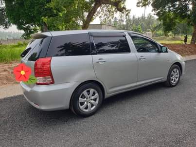 A picture of TOYOTA WISH