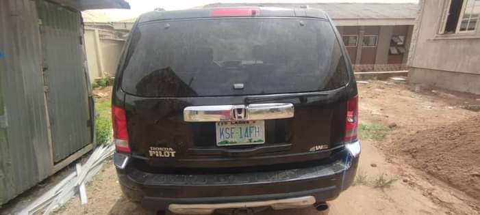 A picture of Honda pilot 09 10