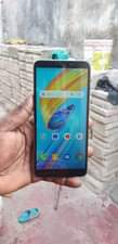 A picture of Tecno spark 2 bei 75000 njoo uchukuwe sim imenyooka kama