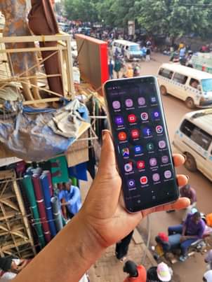 A picture of Samsung galaxy S8