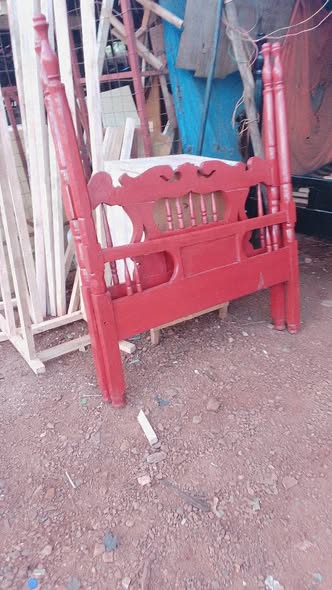 A picture of It s a used 4by6 Wooden bed in good condition