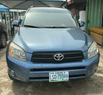 A picture of This is ultra clean pre owned Toyota Rav4 07 08