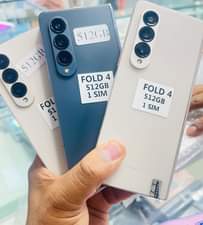 A picture of Selling all different types of phones in box me for