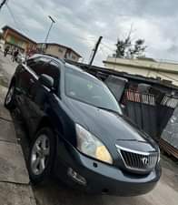 A picture of Good deal Super Clean 2008 Lexus Rx350 Full option Toks