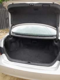 A picture of Pristine clean and neat foreign used Lexus ES350 2011 full
