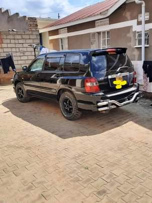 A picture of Toyota kluger