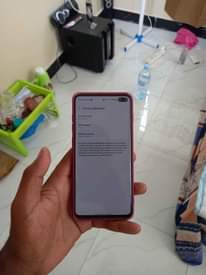 A picture of SAMSUNG S10