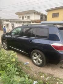 A picture of 2012 Toyota Highlander