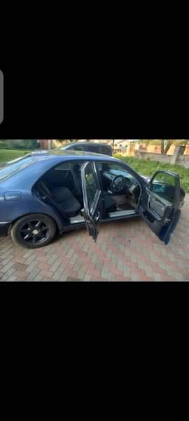 classifieds/cars mercedes