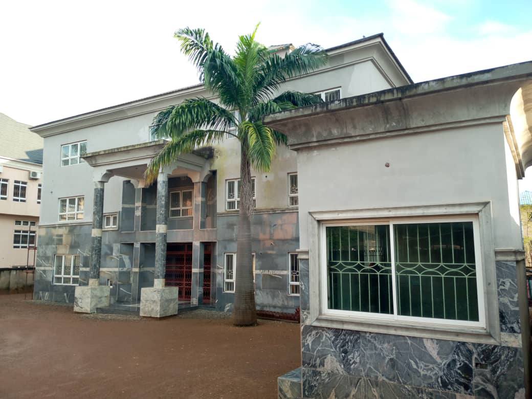 A picture of Office building plaza for sale