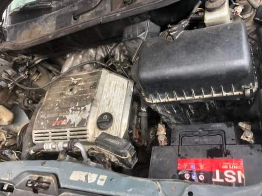A picture of FREELexus Rx300 07088153375