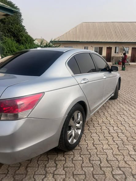 A picture of HONDA ACCORD 2009