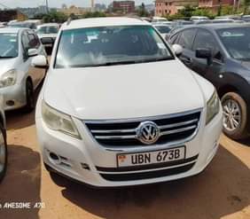 A picture of 40 million Tiguan WhatsApp Call 0776 245142