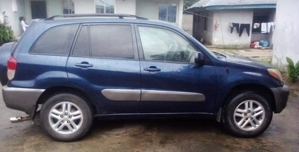A picture of NEATLY USED 2005 MODEL TOYOTA RAV4 Very clean in and