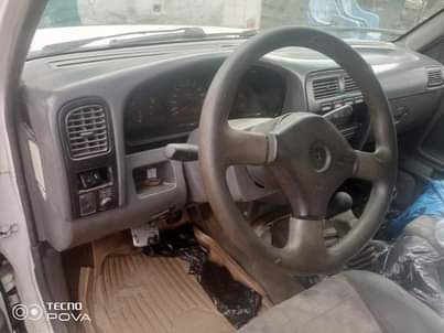 A picture of NISSAN PICKUP HARDBODY