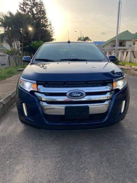 A picture of 2014 Ford Edge limited edition keyless