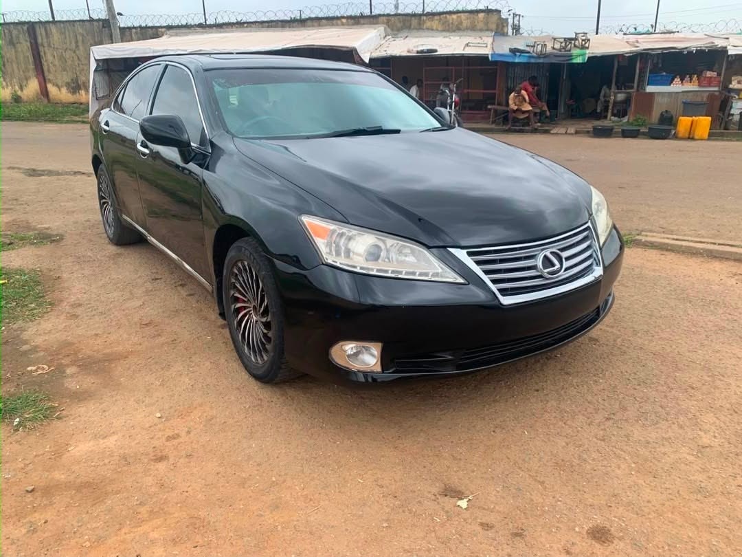A picture of LEXUS ES 350 2008