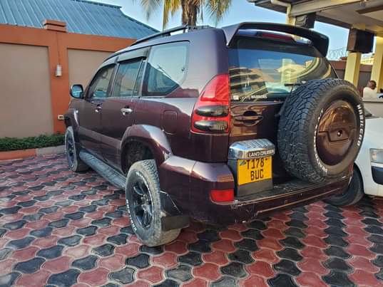 A picture of TOYOTA PRADO 120 1KD ENGINE