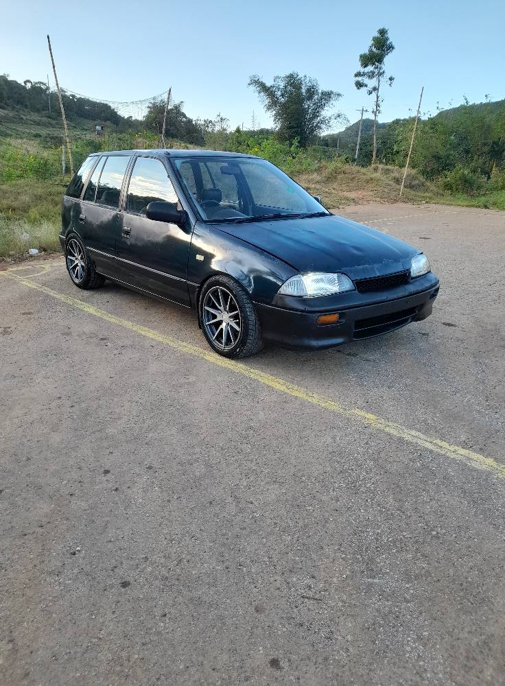 Chevon M.