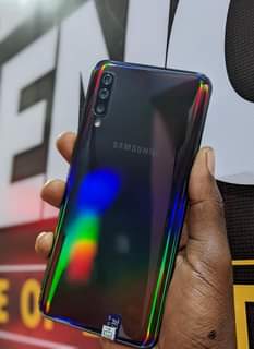 A picture of SAMSUNG A50 FINGERPRINT KWENE KIOO bei 290k