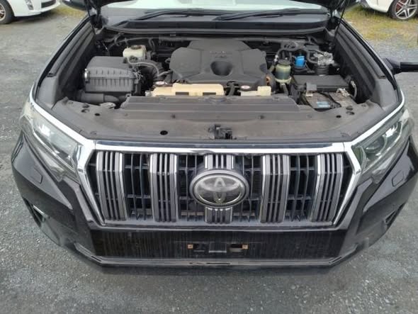 A picture of DAMAGED TOYOTA NOAH READY TO BE IMPORTED UGX 35MILLION CALL