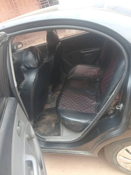 A picture of Kia rio 2006
