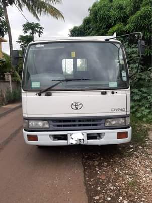 toyota dyna