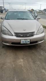 A picture of Sharp and clean Toyota Lexus es330 engine gear is ok