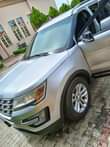 A picture of Ford Explorer 2016 model
