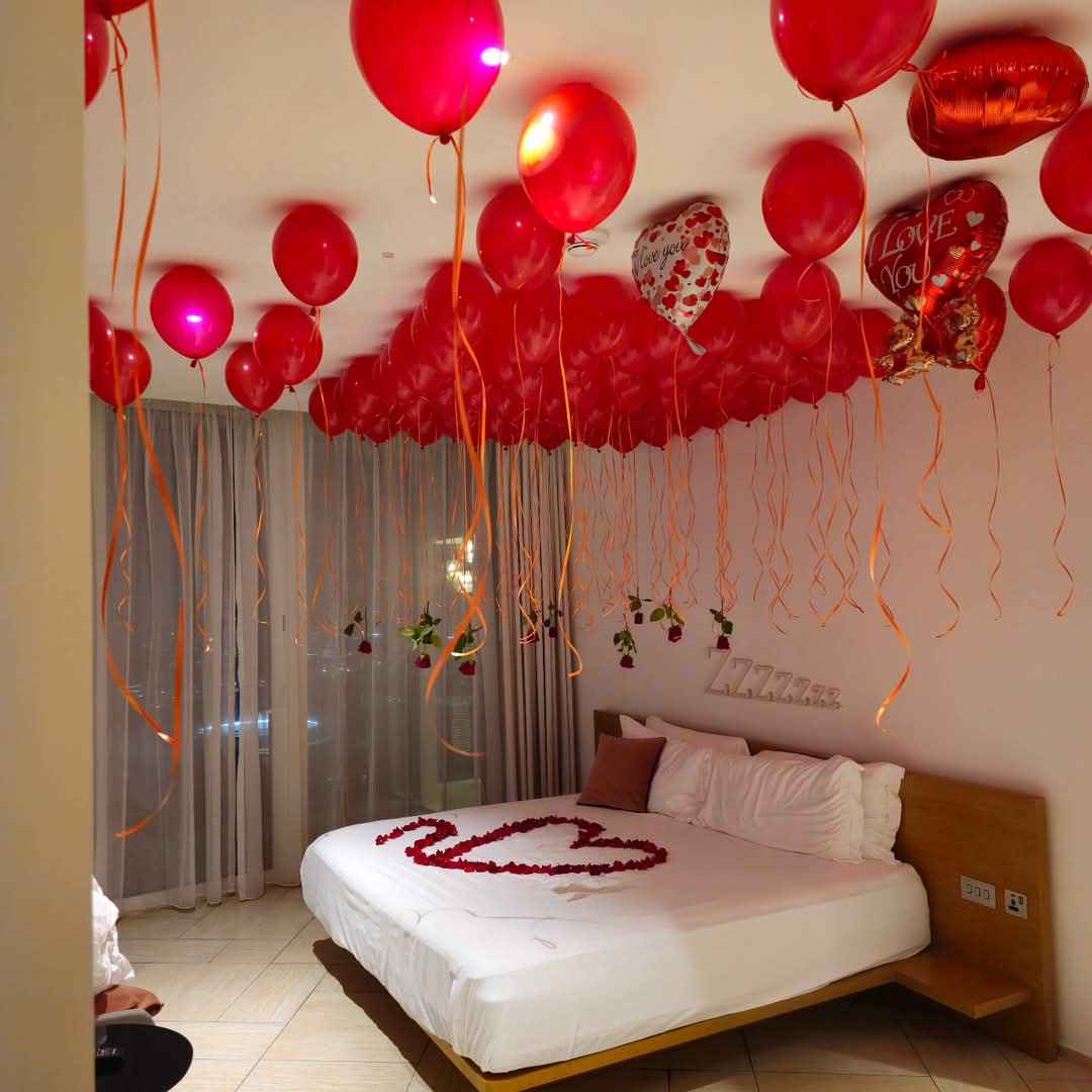 A picture of Valentines day decorations