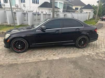 A picture of 2009 Mercedes Benz C350