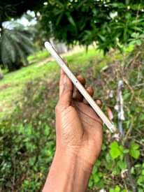 A picture of iPhone 6S Plus 64GB