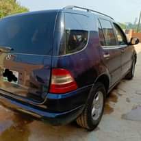 A picture of 2003 Mercedes Benz ML320 SUV