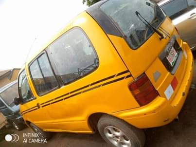 A picture of Nissan serrena