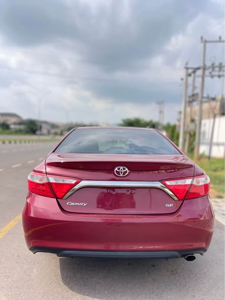 A picture of FOREIGN USED 2016 TOYOTA CAMRY SE 14 900 000 08175232309