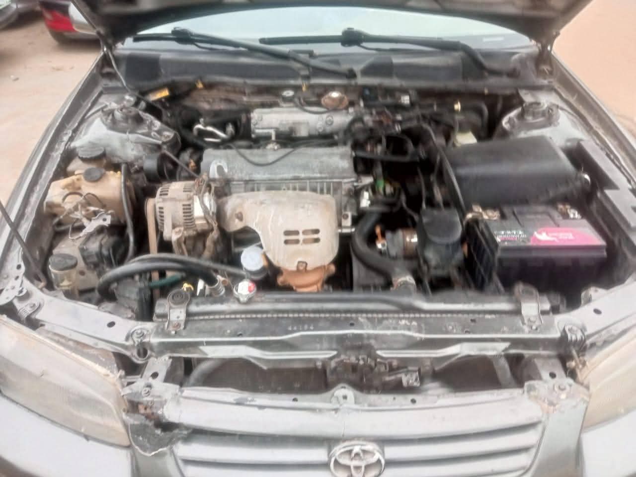 A picture of 1998 Toyota camry
