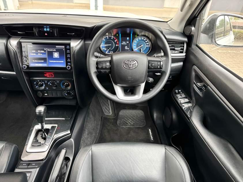 A picture of TOYOTA FORTUNER