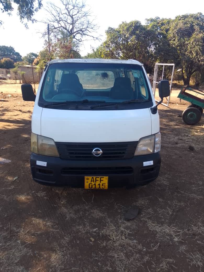 used nissan caravan