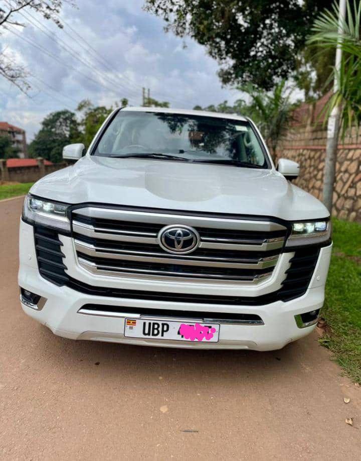 A picture of LANDCRUISER ON SALE