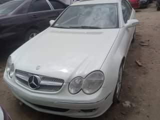 A picture of 2008 Mercedes Benz C300 Tokunbo in good condition sound engine