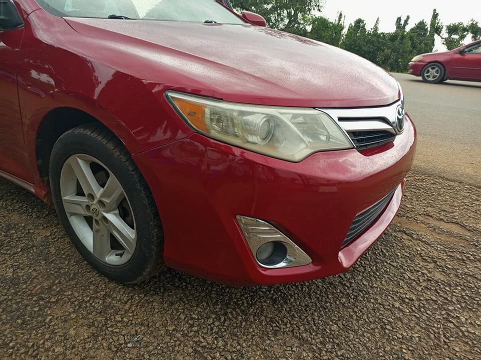 A picture of 2012 Toyota Camry LE
