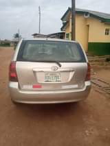 A picture of 2005 Toyota Corolla 4plug