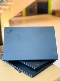 A picture of Lenovo X1 carbon i7 with 16 GB ram and 256