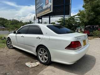A picture of CROWN ATHLETE FOR SALE 17 8M 0718164496 CALL WAT SSUP