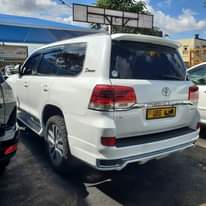 A picture of V8 2014 2018KIT 135M